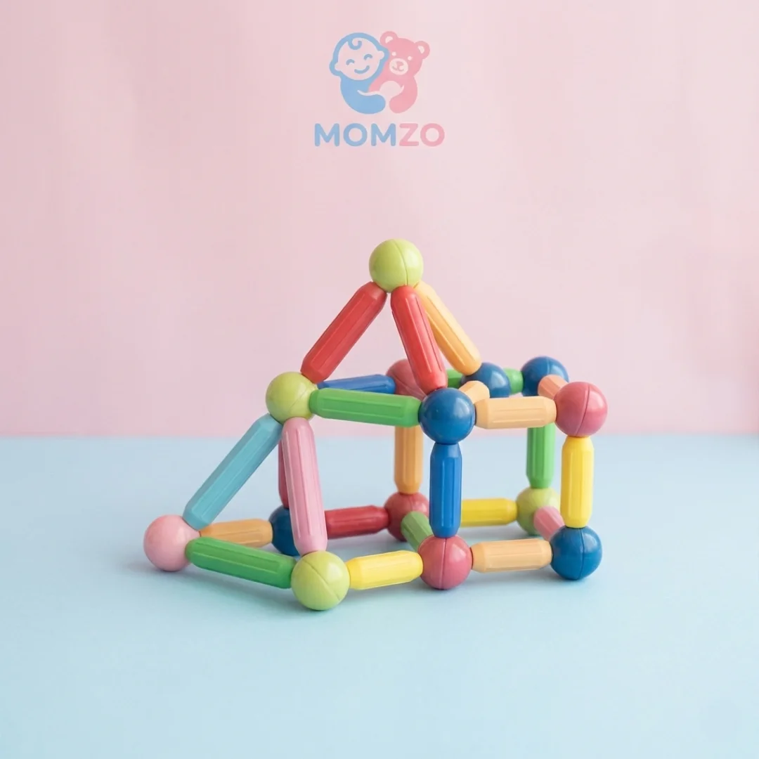  structures with magnetic blocks